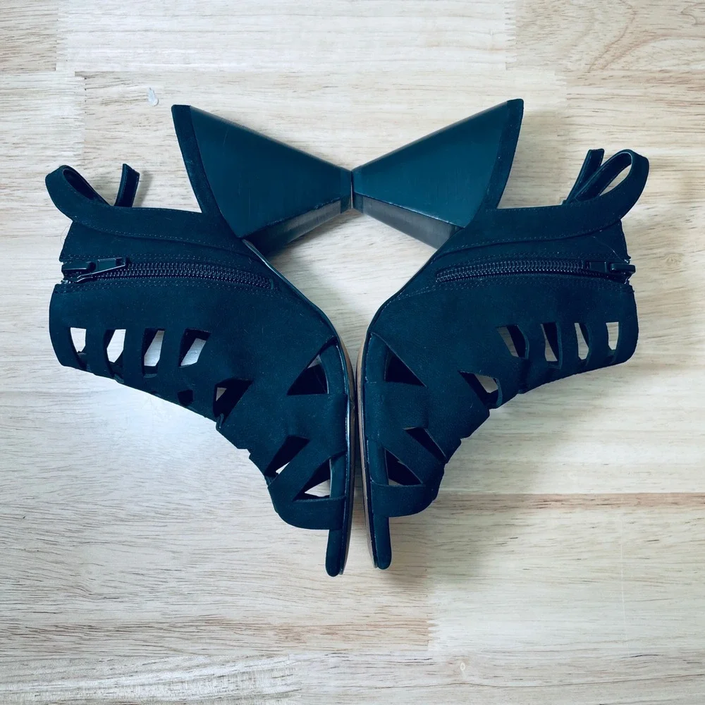 Coach and Four Katherine-CF Black Leather Cage Gladiator Sandals Heels Womens 7M